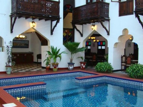 Dhow Palace Hotel image 17