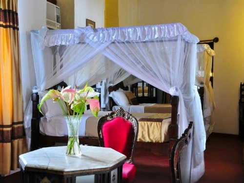 Dhow Palace Hotel image 29